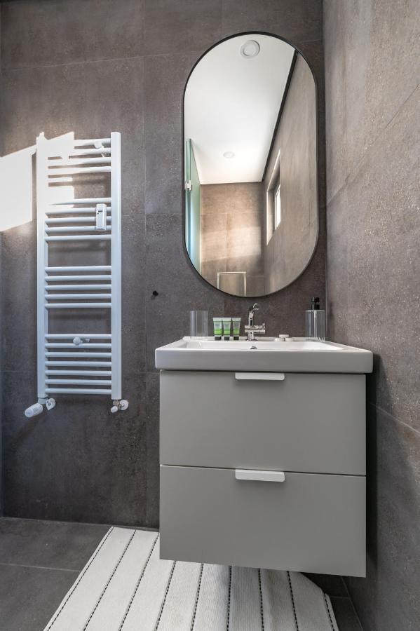 Industrial 2-Bdr Flat By The National Stadium Sofia Esterno foto
